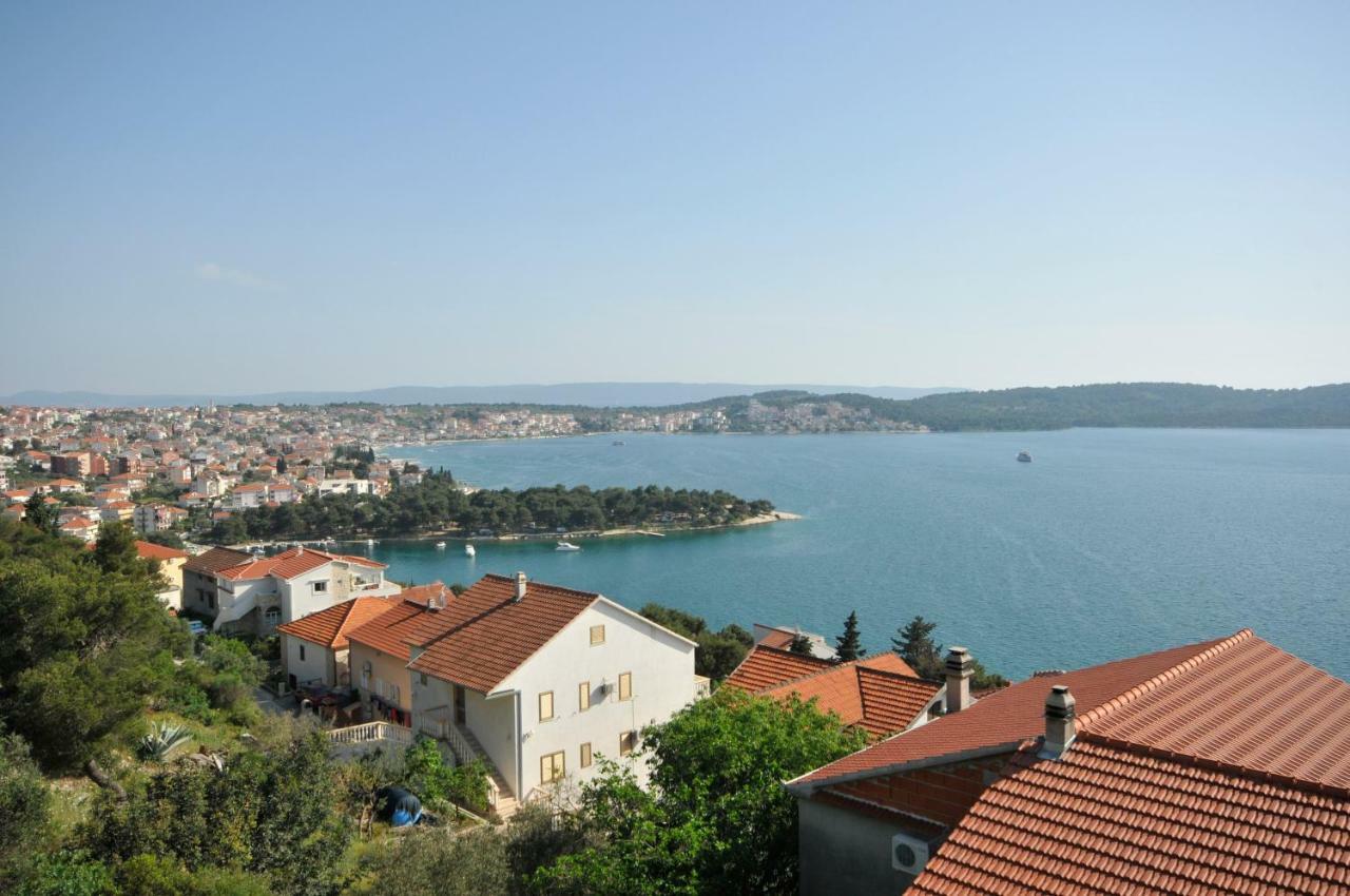 Apartment Ana Trogir Bagian luar foto